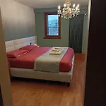 Dolomitiloungebelluno Mountain بيت ضيافة