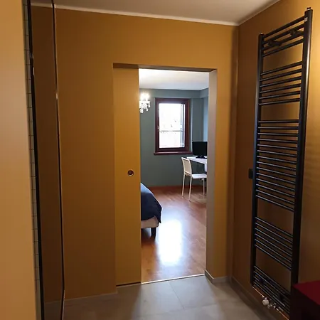 Dolomitiloungebelluno Mountain ゲストハウス 3*